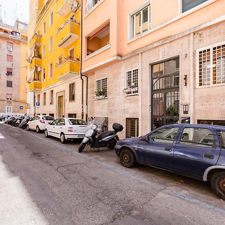 Bmga L The White Crown Apartment In Testaccio Rom Exteriör bild