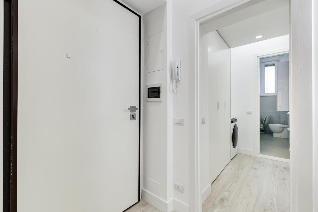 Bmga L The White Crown Apartment In Testaccio Rom Exteriör bild