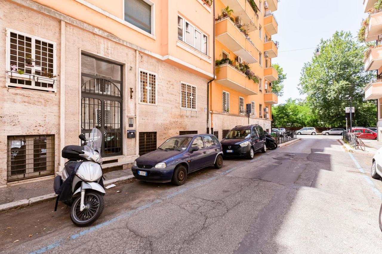 Bmga L The White Crown Apartment In Testaccio Rom Exteriör bild