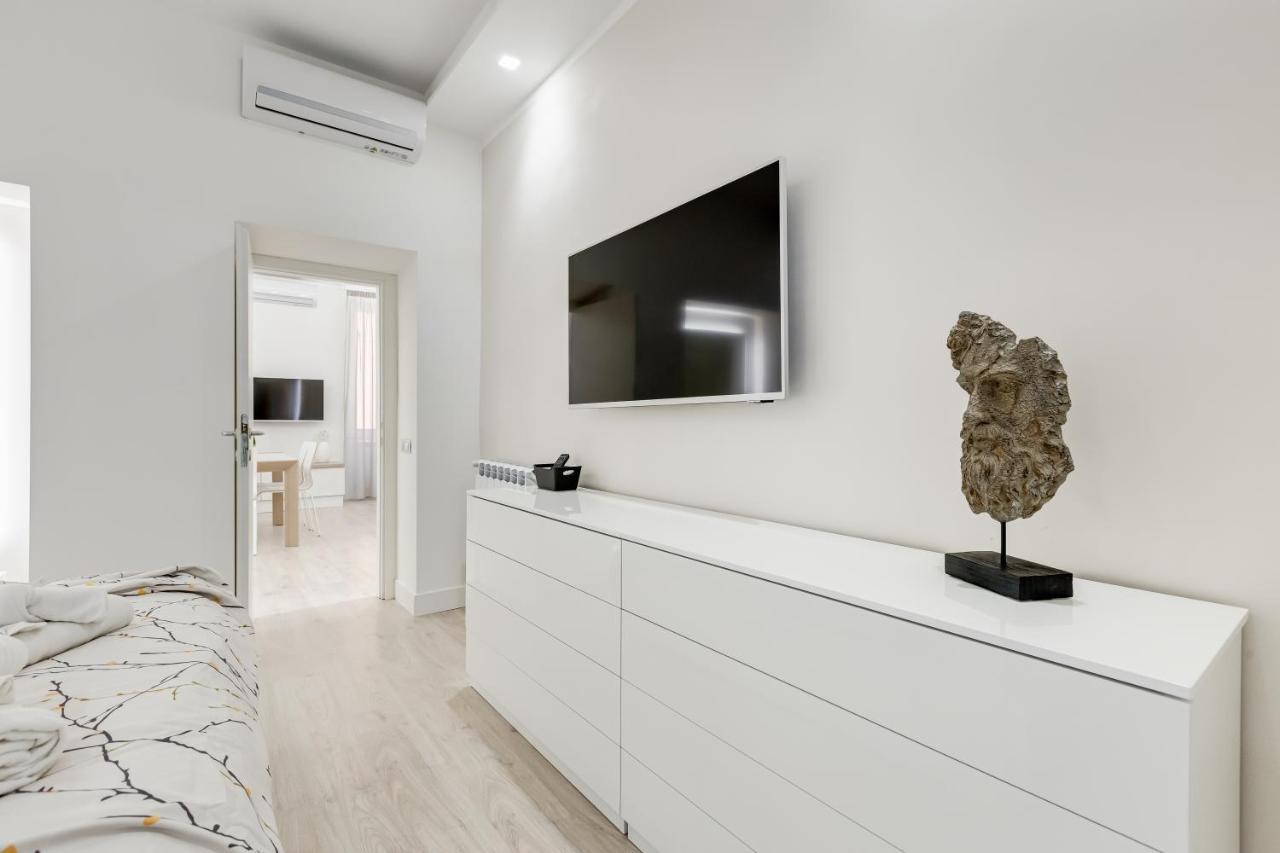 Bmga L The White Crown Apartment In Testaccio Rom Exteriör bild