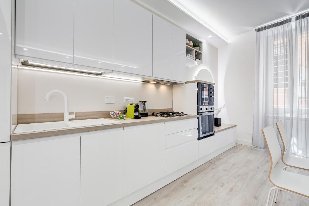 Bmga L The White Crown Apartment In Testaccio Rom Exteriör bild