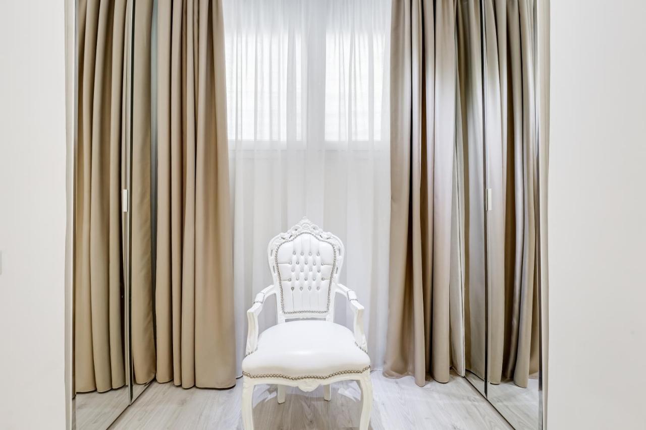 Bmga L The White Crown Apartment In Testaccio Rom Exteriör bild